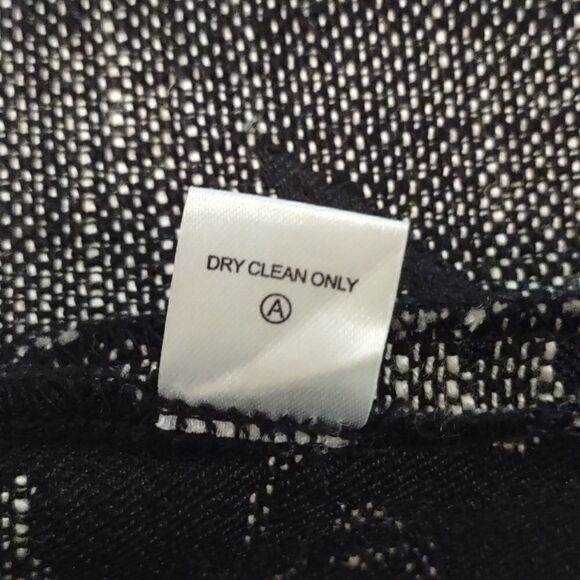 Erin Women's size S white black‎ rose floral open unlined jacket - Picture 6 of 10